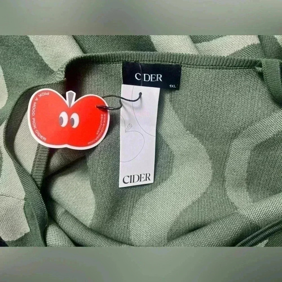 Knit Jersey U-neckline Contrasting Split Midi Dress - Picture 10 of 10